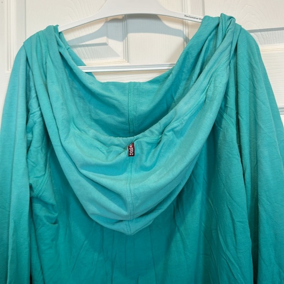 Hard Tail Lightweight Teal Ombré Hoodie - Picture 5 of 7